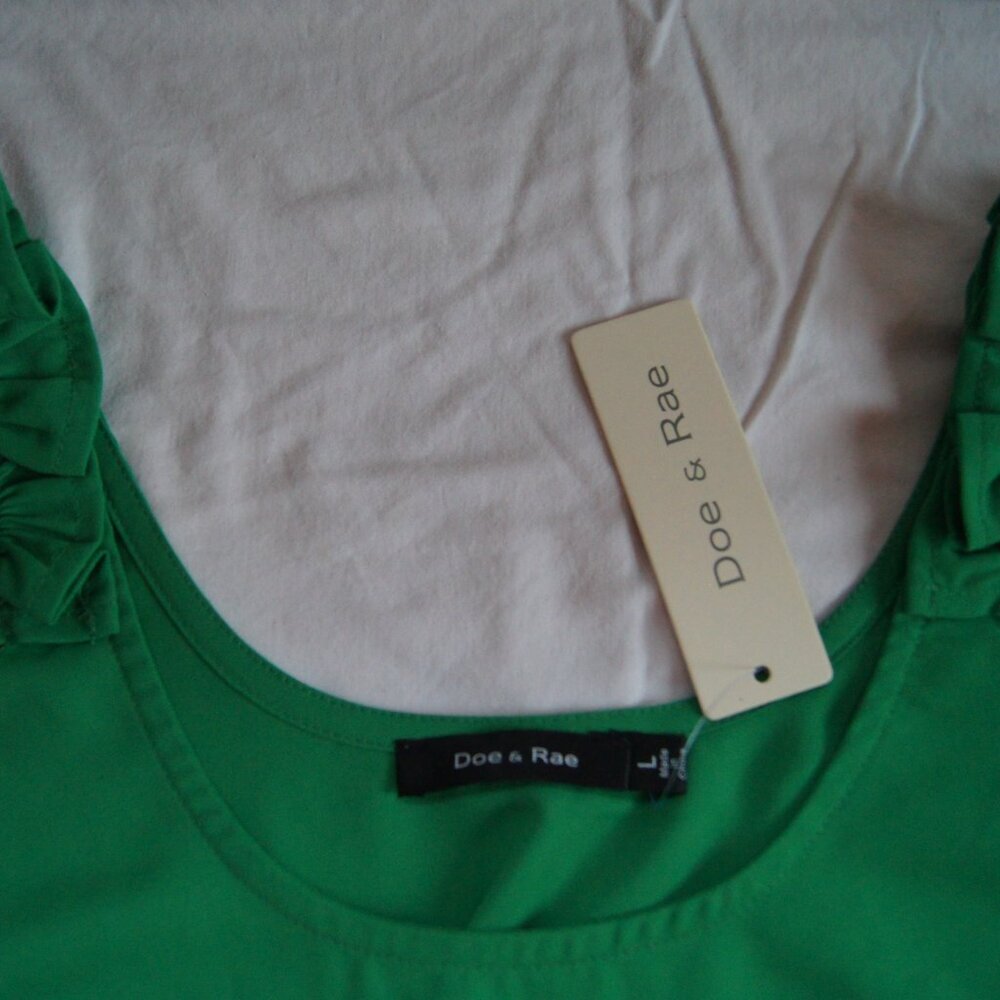 Doe & Rae Large Green Tank - Picture 3 of 7